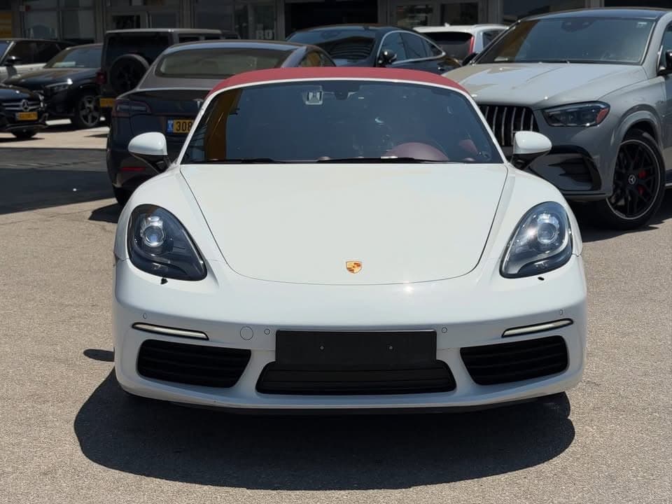 פורשה 718 Boxster